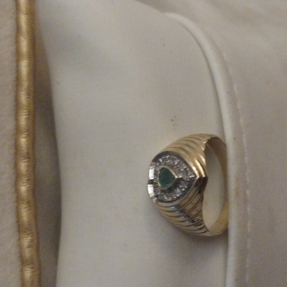 SOLID 14KT GOLD Diamond Emerald Ring Signet Style Ring - Picture 5 of 8